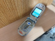 Motorola V525 V550 Bez Simlocka Uruchamia się 