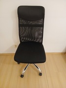 Krzesło biurowe BILLUM Jysk siatka - czarne 