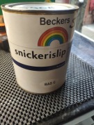  Farba Beckers snickerislip base c s468 
