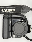 Lustrzanka Canon Eos 400d + battery grip + 2 baterie + 2 karty pamięci