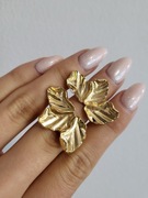 Kolczyki liście minimalistyczne eleganckie klasyczne casual wiszące złote 