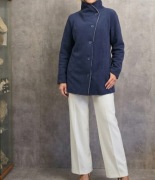 Lekka kurtka, mieciutka. Kolor granat,  Zapinana na guziki. Rozmiar 42