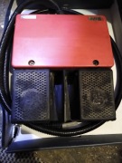 WYŁĄCZNIK NOŻNY PEDAŁ PODWÓJNY 500V 10A LISEC