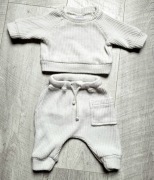 Komplet niemowlęcy Terosi Handmade rozmiar 56-62  sweterkowy  jasny kremowy