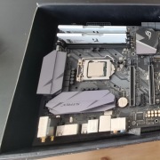 PENTIUM I9-9900K + ASUS ROG STRIX Z370-G GAMING + GOOD RAM  2X16 GB 