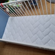 Łóżeczko 2w1 Klups książe 70x140 hilding materac