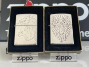 Dwie zapalniczki Zippo Red Eyed (Dragon, Lion) Satin Silver, smok, lew