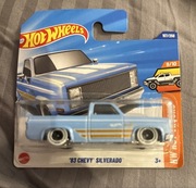Hot wheels 83 Chevy Silverado 2025