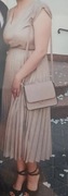 Sukienka plisowana, elegancka z brokatem