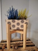 Stojak pod kwiaty z drewna sosnowego kolejna partia 