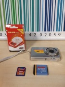 Sprawny aparat cyfrowy KODAK EasyShare M340 z akcesoriami 