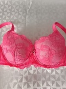 VICTORIA`S SECRET BODY BY VICTORIA; NA FISZBINACH; 34DDx75DD SUPERCENA!