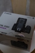 Canon EOS 250D ..