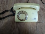 Stary telefon stacjonarny tarczowy PRL DDR 