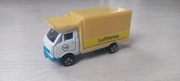 MODEL WELLY-TOYOTA HIACE LUFTHANSA  Ciężarówka 