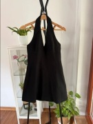 Modna letnia sukienka V neck odkryte ramiona