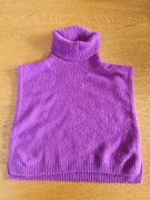 wełniane kaszmirowy sweter a Ła peleryną COS  komin/golf