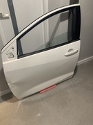 Drzwi TOYOTA YARIS IV lewy przód kpl.