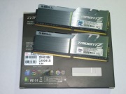 G.Skill Trident Z RGB DDR4 32GB ( 2x16GB ) 4400MHz CL19 F4-4400C19D-32GTZR