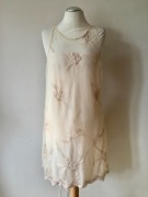 Sukienka nude PULL & BEAR roz. S