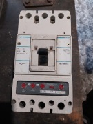 Wyłącznik mocy hager h400n