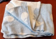 Kocyk dziecięcy 70x100 wieloryby biało-niebieski