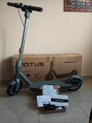 Hulajnoga elektryczna MOTUS Scooty 10 Gen 6 65km 350W 10" Szary