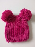 Ciepła czapka z pomponami r uniwer