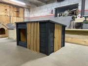 Buda dla psa ocieplona