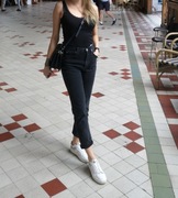Zara ciemne jeansy prosta nogawka mom cropped basic