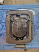 Klapa gniazda ładowania BMW i3 