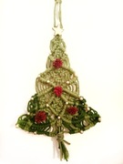 Zawieszka świąteczna choinka z makramy – naturalna dekoracja w stylu boho