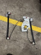 Podnośnik szyby BMW e39 przedni lewy