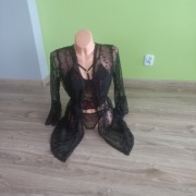 Biustonosz damski stringi i narzutką 