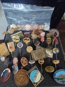 Odznaki piny przypinki medale 