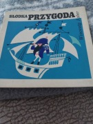 KŚIĄŻECZKA SERIA Z WIEWIÓRKĄ SŁODKA PRZYGODA 1975 PRL 