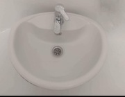 Sprzedam umywalkę z baterią 