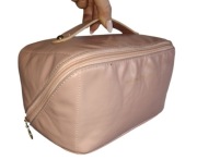 Elegancka piękna kosmetyczka organizer różowa podróżna pudrowy róż