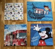 4 poszewki na małe poduszki dziecięce Mickey Jake