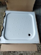 Brodzik kwadratowy 90x90.