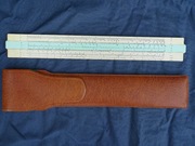 SUWAK LOGARYTMICZNY dł. 32 cm X szer. 4,3 cm używany plastikowy