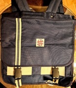 Granatowy plecak marki Himalayan Hemp