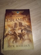 Czerwona Piramida od Rick Riordan