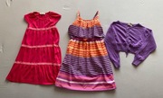 Zestaw dwie sukienki + sweterek dla dziewczynki 