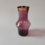 Fioletowy wazon - złote paski , lata 70