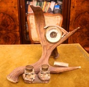 Stary barometr na biurko myśliwego zrzuty