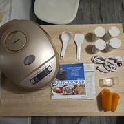 Nowe urządzenie Philips multicooker  HD3167 Gold Edition - komplet