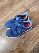 Buty sportowe Nike rozm. 33,5 