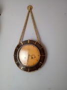 Wiszący zegar ścienny