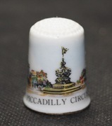 Naparstek Kolekcjonerski Porcelanowy Piccadilly Circus London